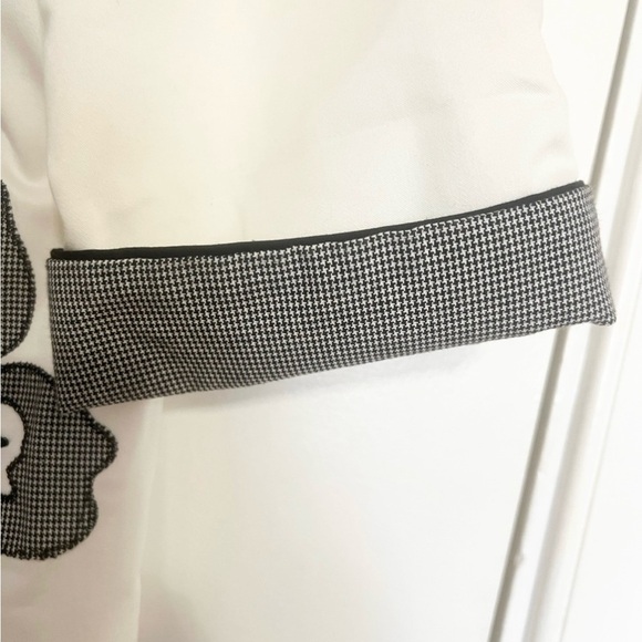 White Floral Embroidered Jacket - Picture 3 of 4